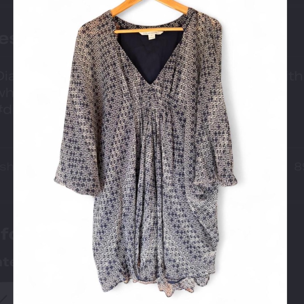 Diane Von Furstenberg Navy and White Patterned Mini Dress